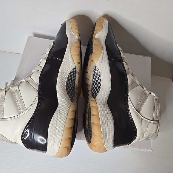 Womens 12 Air Jordan 11 Mid Neapolitan AR0715-101 - Picture 8 of 13